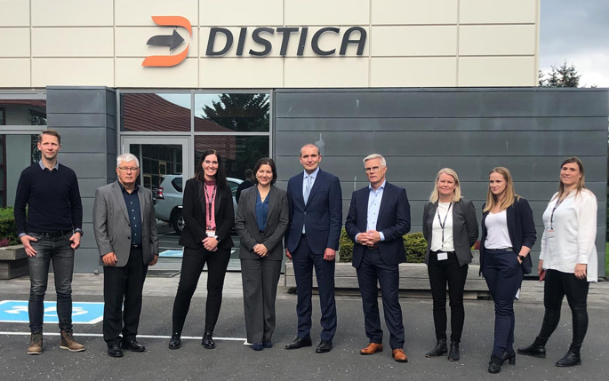 The presidential couple visited Distica