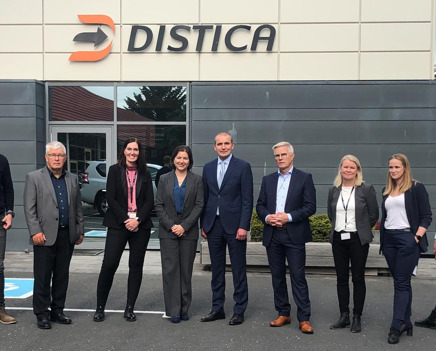 The presidential couple visited Distica