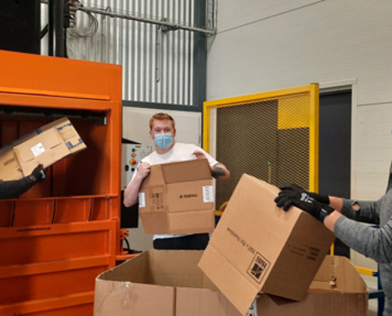 Distica bales plastic and cardboard