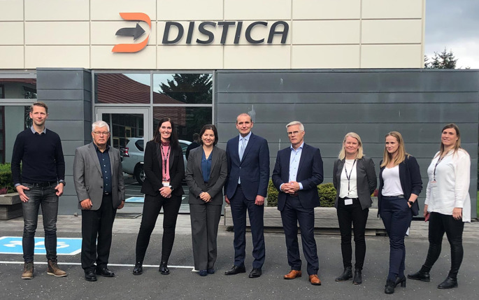 The presidential couple visited Distica